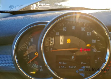 2016 Mini Cooper z USA, uszkodzony, nr VIN WMWXU1C53G2D09721